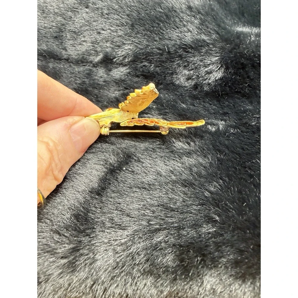 Vintage Arthur Pepper ART Brooch Pin Flying Eagle Bird Enameled Gold Tone Signed
